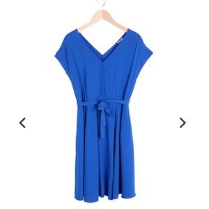 💙 Bellerose V-neck dress with tie waist and back cutout Size XS (Bellerose 0)